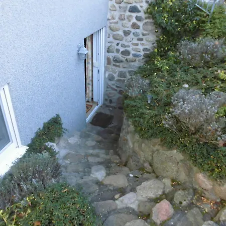 Appartement Mueritzblick 35 Und 36, 2xsouterrain-wohnung, 2xerdgeschoss-wohnung, 2xobergeschoss-wohnung Röbel