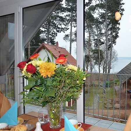 Mueritzblick 35 Und 36, 2xsouterrain-wohnung, 2xerdgeschoss-wohnung, 2xobergeschoss-wohnung * Röbel