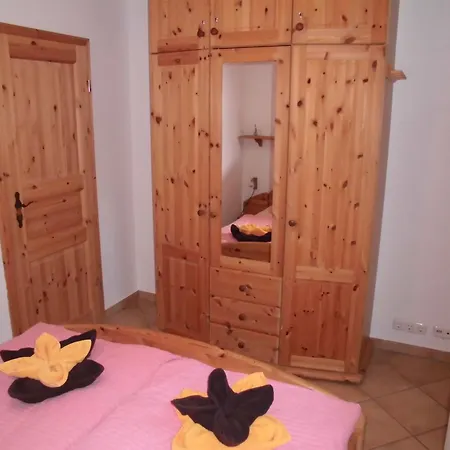 Appartement Mueritzblick 35 Und 36, 2xsouterrain-wohnung, 2xerdgeschoss-wohnung, 2xobergeschoss-wohnung *