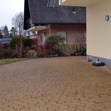 Mueritzblick 35 Und 36, 2xsouterrain-wohnung, 2xerdgeschoss-wohnung, 2xobergeschoss-wohnung * Röbel