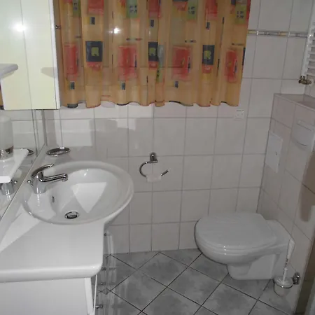 Appartement Mueritzblick 35 Und 36, 2xsouterrain-wohnung, 2xerdgeschoss-wohnung, 2xobergeschoss-wohnung *