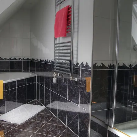 Mueritzblick 35 Und 36, 2xsouterrain-wohnung, 2xerdgeschoss-wohnung, 2xobergeschoss-wohnung Appartement Röbel