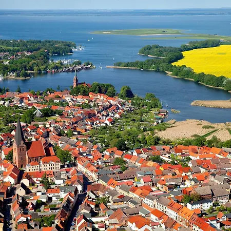 Mueritzblick 35 Und 36, 2xsouterrain-wohnung, 2xerdgeschoss-wohnung, 2xobergeschoss-wohnung Appartement *