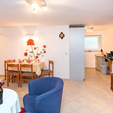 Appartement Mueritzblick 35 Und 36, 2xsouterrain-wohnung, 2xerdgeschoss-wohnung, 2xobergeschoss-wohnung