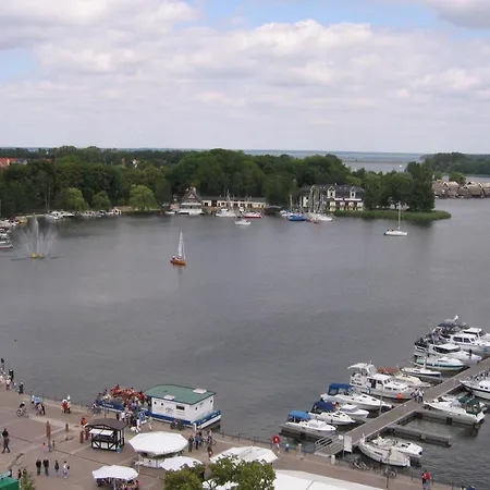 Mueritzblick 35 Und 36, 2xsouterrain-wohnung, 2xerdgeschoss-wohnung, 2xobergeschoss-wohnung Appartement Röbel